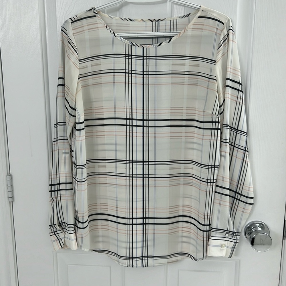 Ann Taylor size medium blouse